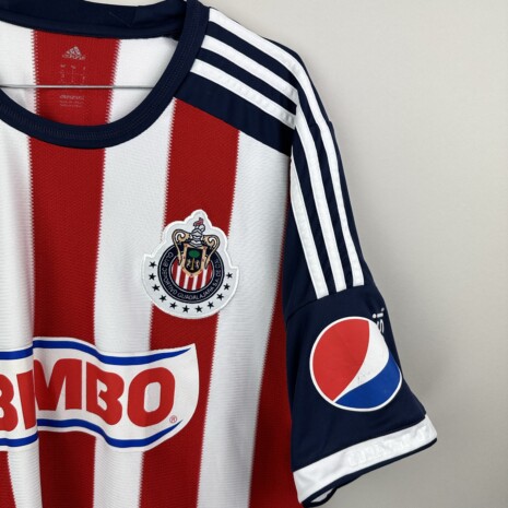 IMG_8833 Chivas De Guadalajara Fußballtrikot, 2013/14 Home, sehr guter Zustand - leicht gerissene Sponsorenaufdrucke.weitere Ansicht 3