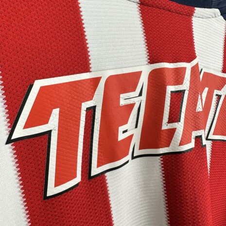 IMG_8837 Chivas De Guadalajara Fußballtrikot, 2013/14 Home, sehr guter Zustand - leicht gerissene Sponsorenaufdrucke.weitere Ansicht 7