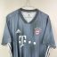 Koszulka piłkarska FC Bayern Monachium, 2018/19 Third, stan doskonały- zbliżenie na front