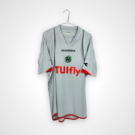 Hannover 96 football shirt, 2007/08 Away, very good condition - one micro pull.