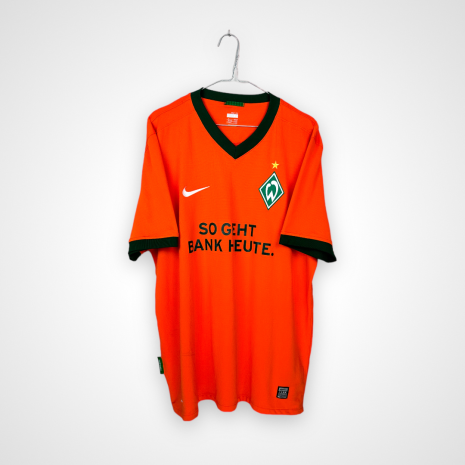 Werder Bremen Fußballtrikot, 2009/10 Dritter, sehr guter Zustand - Verschmutzung im Bereich des Ärmels.