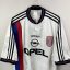 Koszulka piłkarska FC Bayern Monachium, 1995/97 Away, stan słaby - dwie plamy na froncie, sporo mikro zaciągnięć.- zbliżenie na front