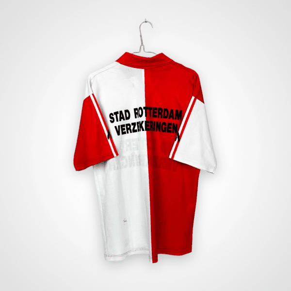 Koszulka piłkarska Feyenoord Rotterdam, 1992/93 Home, stan zadowalający - kilka mniejszych zabrudzeń i jedno duże na plecach oraz niewielkie dwie dziurki.- widok z