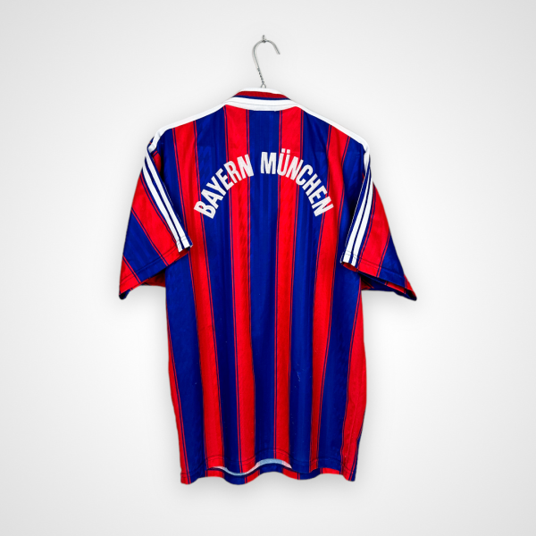 Koszulka piłkarska FC Bayern Monachium, 1995/97 Home- widok z tyłu