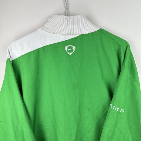 IMG_1078 Celtic FC Fußballtrikot, guter Zustand - ein paar Mikroflecken und ein Fleck auf dem Rücken - siehe extra 6