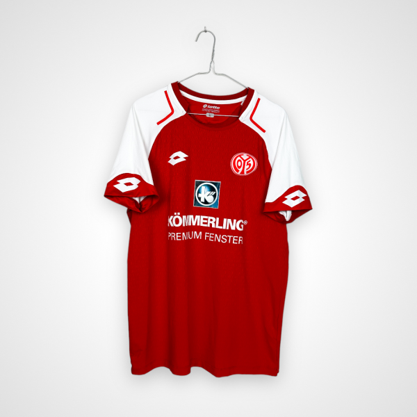 Koszulka piłkarska FSV Mainz 05, 2017/18 Home, stan bardzo dobry - drobne pęknięcia na nadruku sponsora na froncie.