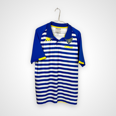 Leeds United FC football shirt, very good condition - a few micro stitches.