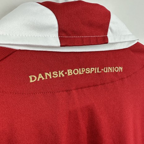 IMG_6977 Denmark football shirt, 2010/12 Home, excellent condition - view extra 6