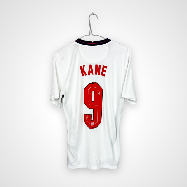 Koszulka piłkarska Angllia, 2020/22 Home, stan bardzo dobry - jedno niewielkie zaciągnięcie na froncie nad cyfrą.