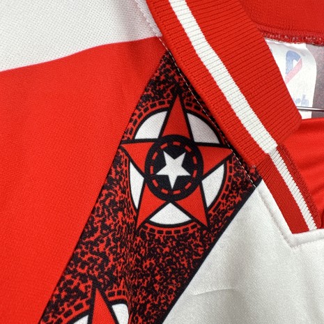 IMG_9792 Fußballtrikot des AC Monza, Saison 1995/96 (Auswärtstrikot), guter Zustand – Risse am Ärmel, auf der Vorderseite sowie einige kleinere Risse auf der Rückseite. – Zusätzliches Foto 6
