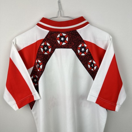 IMG_9794 Fußballtrikot des AC Monza, Saison 1995/96 (Auswärtstrikot), guter Zustand – Risse am Ärmel, auf der Vorderseite und einige kleine Risse auf dem Rücken. – Zusätzliches Foto 8