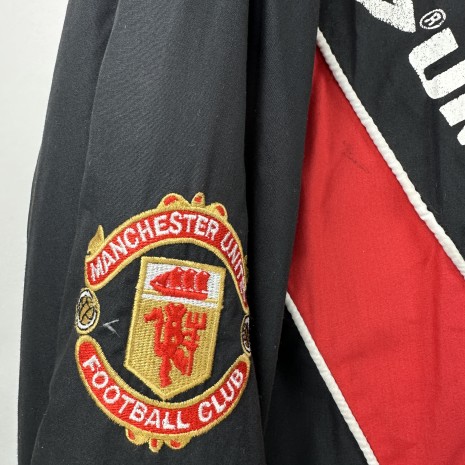 IMG_0637 Manchester United football shirt, 1996/98, good condition - cracked prints and some minor soiling.Additional view 6