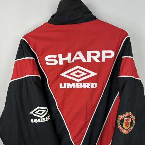 IMG_0638 Manchester United football shirt, 1996/98, good condition - cracked prints and some minor soiling.- view extra 7
