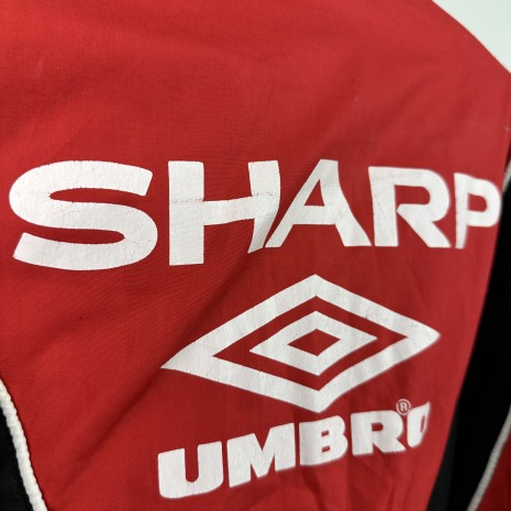 IMG_0639 Manchester United football shirt, 1996/98, good condition - cracked prints and some minor soiling.Additional view 8