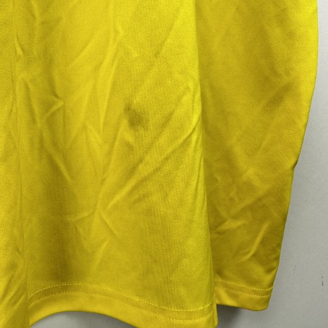 IMG_1773 Koszulka piłkarska Watford FC, 2019/20 Home, stan dobry - nieznacznie popękany nadruk sponsora oraz dwa niewielkie zabrudzenia na plecach.- widok dodatkowy 7