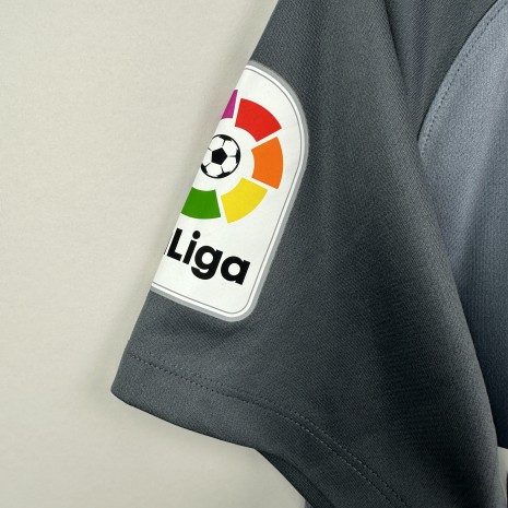 IMG_2374 Malaga CF Fußballtrikot, 2017/18 Away, sehr guter Zustand - leicht abblätterndes Wappen - siehe extra 6