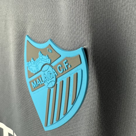 IMG_2512 Malaga CF Fußballtrikot, 2017/18 Away, sehr guter Zustand - leicht abblätterndes Wappen - siehe extra 4