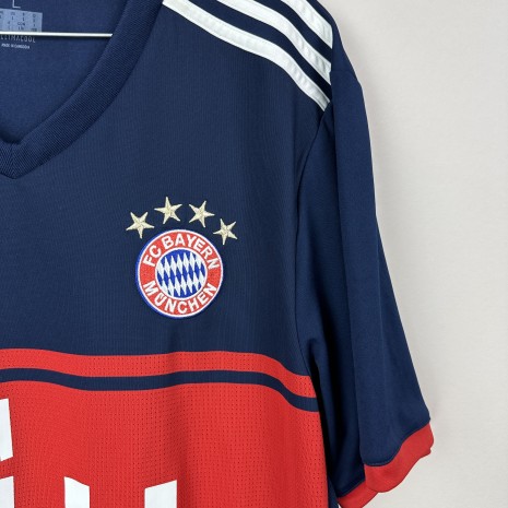 IMG_2864 FC Bayern Munich football jersey, 2017/18 Away, very good condition - slightly damaged sticker on neck.Additional view 3
