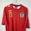 England Fußballtrikot, 2006/08 Away, guter Zustand - Spuren eines genähten Lochs auf dem Rücken - Nahaufnahme der Vorderseite