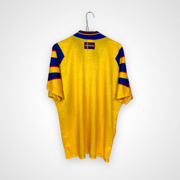 Koszulka piłkarska Szwecja, 1996/98 Home, stan bardzo dobry - kilka mikro zaciągnięć.- widok z tyłu