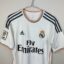 Real Madrid Fußballtrikot, 2013/14 Home, guter Zustand - beschädigter Sponsoraufdruck auf der Vorderseite, typisches Leiden für dieses Modell - Nahaufnahme der Vorderseite