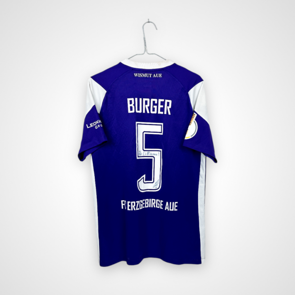 Koszulka piłkarska FC Erzgebirge Aue, 2022/23 Home, stan dobry - zaciągnięcie na rękawku oraz zabrudzony kołnierz