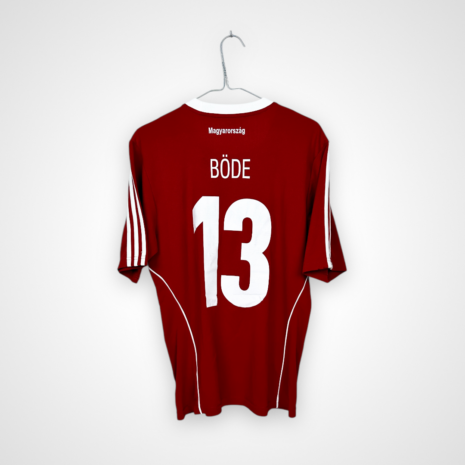 Koszulka piłkarska Węgry, 2012/14 Home, stan bardzo dobry - mikro uszkodzenie na cyfrze na plecach.