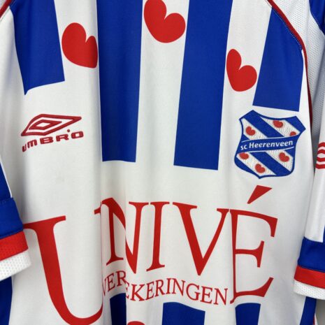 IMG_0104 SC Heerenveen Fußballtrikot, 2002/03 Home, sehr guter Zustand - ein Mikro-Zug und ein Fleck auf der Rückseite des Trikots.Zusätzliche Ansicht 4