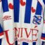 SC Heerenveen Fußballtrikot, 2002/03 Home, sehr guter Zustand - ein Mikro-Zug und ein Fleck auf der Rückseite des Trikots.Zusätzliche Ansicht 4