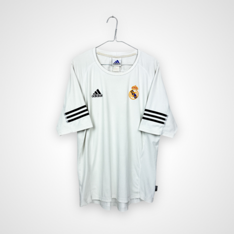 Koszulka piłkarska Real Madryt, 2002/03, stan bardzo dobry - drobne zabrudzenie na plecach.