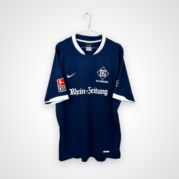 TuS Koblenz football shirt, 2006/07 Home, very good condition - slightly cracked sponsor print and one small pull on the front.