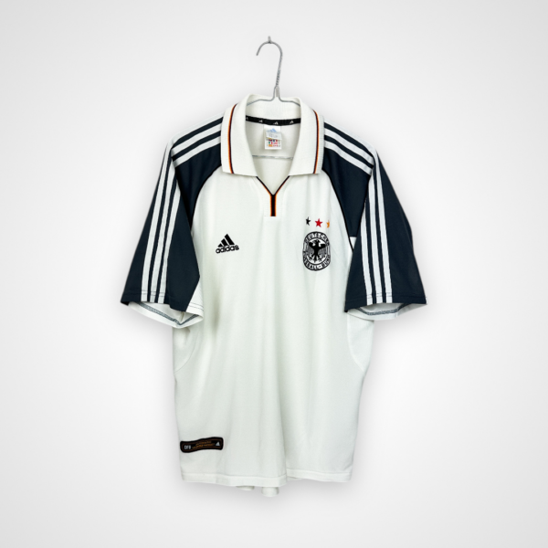 Koszulka piłkarska Niemcy, 2000/02 Home, stan bardzo dobry - kilka niewielkich zaciągnięć na plecach oraz jedna mikro plamka.