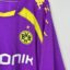 Fußballtrikot von Borussia Dortmund, Saison 2009/10, sehr guter Zustand – kleiner Riss im Stoff am Ärmel. – Weitere Ansicht 3