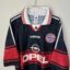 Koszulka piłkarska FC Bayern Monachium, 1997/99 Home, stan bardzo dobry - dwa mikro zaciągnięcia.- zbliżenie na front