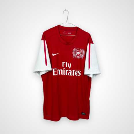 Koszulka piłkarska Arsenal FC, 2011/12 Home, stan dobry - nieznaczne zabrudzenia na rękawkach.