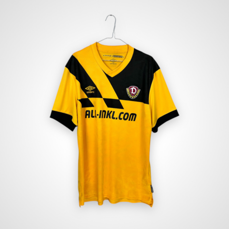 Koszulka piłkarska Dynamo Drezno, 2023/24 Home, stan dobry - nieznaczna ilość mikro zaciągnięć.