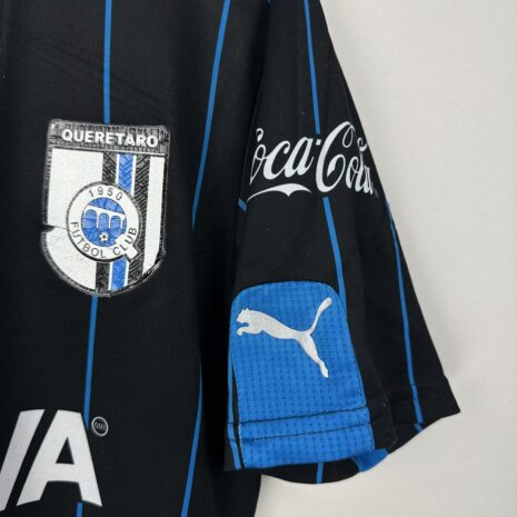 IMG_6986 Koszulka piłkarska Queretaro FC, 2015/16 Home, stan zadowalający - uszkodzony herb klubowy oraz znaczna ilość mikro zaciągnięć.- widok dodatkowy 3