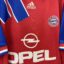 Koszulka piłkarska FC Bayern Monachium, 1993/95 Home, stan dobry - jedno znaczne zaciągnięcie na froncie oraz nieznaczna ilość mikro zaciągnięć.- widok dodatkowy 3