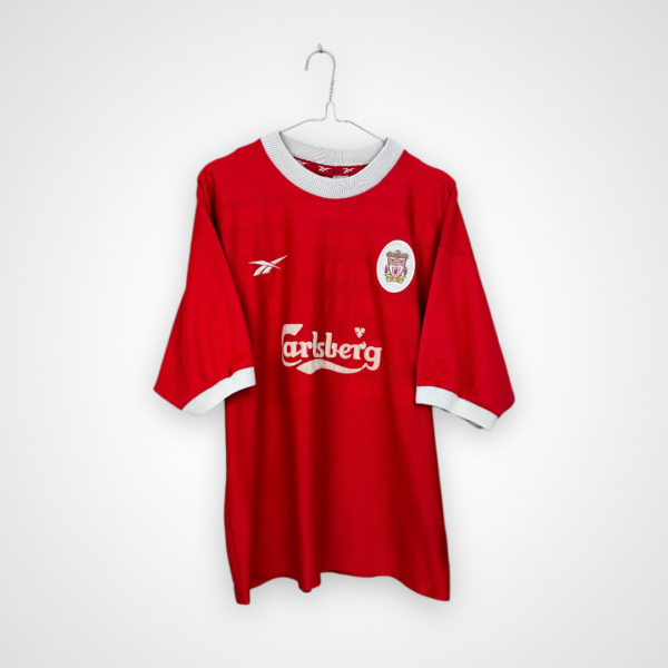 Koszulka piłkarska Liverpool FC, 1998/00 Home, stan bardzo dobry - nieznacznie uszkodzony nadruk sponsora na froncie.