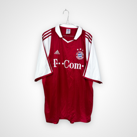 Koszulka piłkarska FC Bayern Monachium, 2004/05 Home, stan bardzo dobry - jedno mikro zaciągnięcie na rękawku.