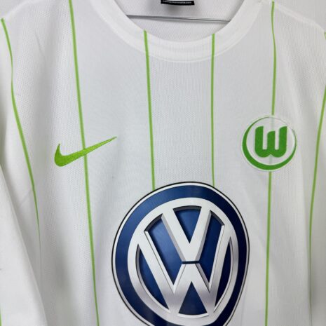 IMG_0775 VFL Wolfsburg Fußballtrikot, 2016/17 Dritter, sehr guter Zustand - leicht verschmutzte Rückennummern.weitere Ansicht 4