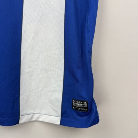 IMG_2128 FC Porto Fußballtrikot, 2011/12 Home, sehr guter Zustand - leichte Micro-Pulls und gewaschener Druck im Nacken.