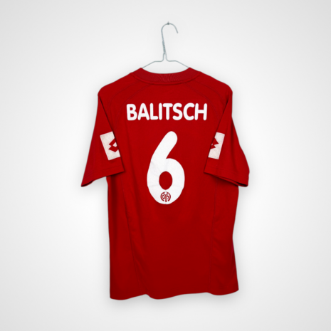 FSV Mainz 05 Fußballtrikot, 2004/05 Home, befriedigender Zustand - deutliche Mikrodehnung und eine leicht eingerissene Nummer auf dem Rücken.
