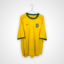 Brasilien Fußballtrikot, 2000/02 Home, zufriedenstellender Zustand - zwei Mikrolöcher auf der Vorderseite und ein paar kleine Flecken und Risse.