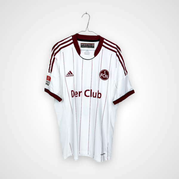 Koszulka piłkarska FC Nurnberg, 2012/14 Away, stan bardzo dobry - kilka drobnych zabrudzeń, możliwe że boiskowych.- widok z tyłu