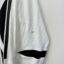 Legia Warschau Fußballtrikot, 2006/07 Home, schlechter Zustand - ein paar Löcher auf dem linken Ärmel, ein Riss auf dem Vereinswappen, ein kleiner Fleck und ein Riss auf der