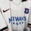 Rangers FC Fußballtrikot, 1997/98 Away, sehr guter Zustand - zwei Mikrorisse auf dem Rücken und leichte Verschmutzung auf der Vorderseite.weitere Ansicht 4