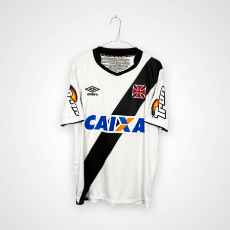 Koszulka piłkarska Vasco Da Gama, 2014 Away, stan dobry - drobne plamki na froncie oraz nieco przebarwiony materiał na plecach.