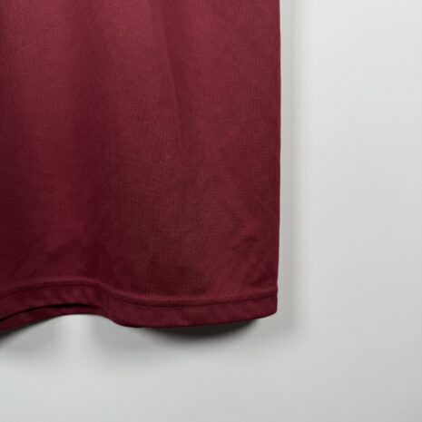 IMG_4297 Burnley FC Fußballtrikot, Saison 2018/19, sehr guter Zustand – der Sponsoraufdruck auf der Vorderseite ist leicht rissig. – zusätzliches Foto 5