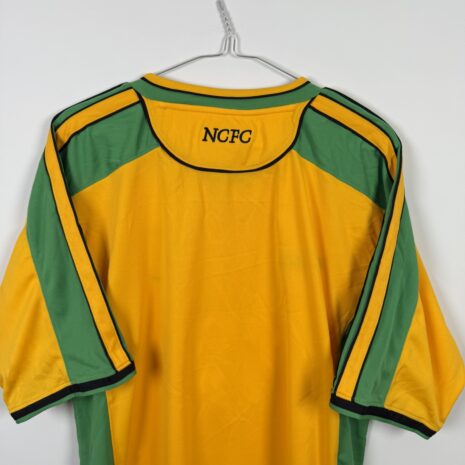 IMG_4635 Fußballtrikot des Norwich City FC, 2004/05 Heimtrikot, Zustand: einwandfrei – weitere Ansicht 6